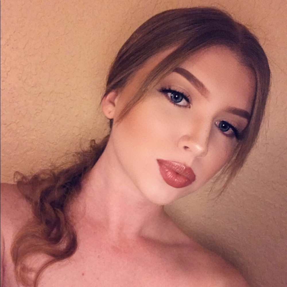 Twitter: kaymishelll //Instagram://kaytlinmishell